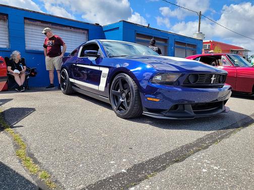 Blue 2012 Ford Mustang Boss 302